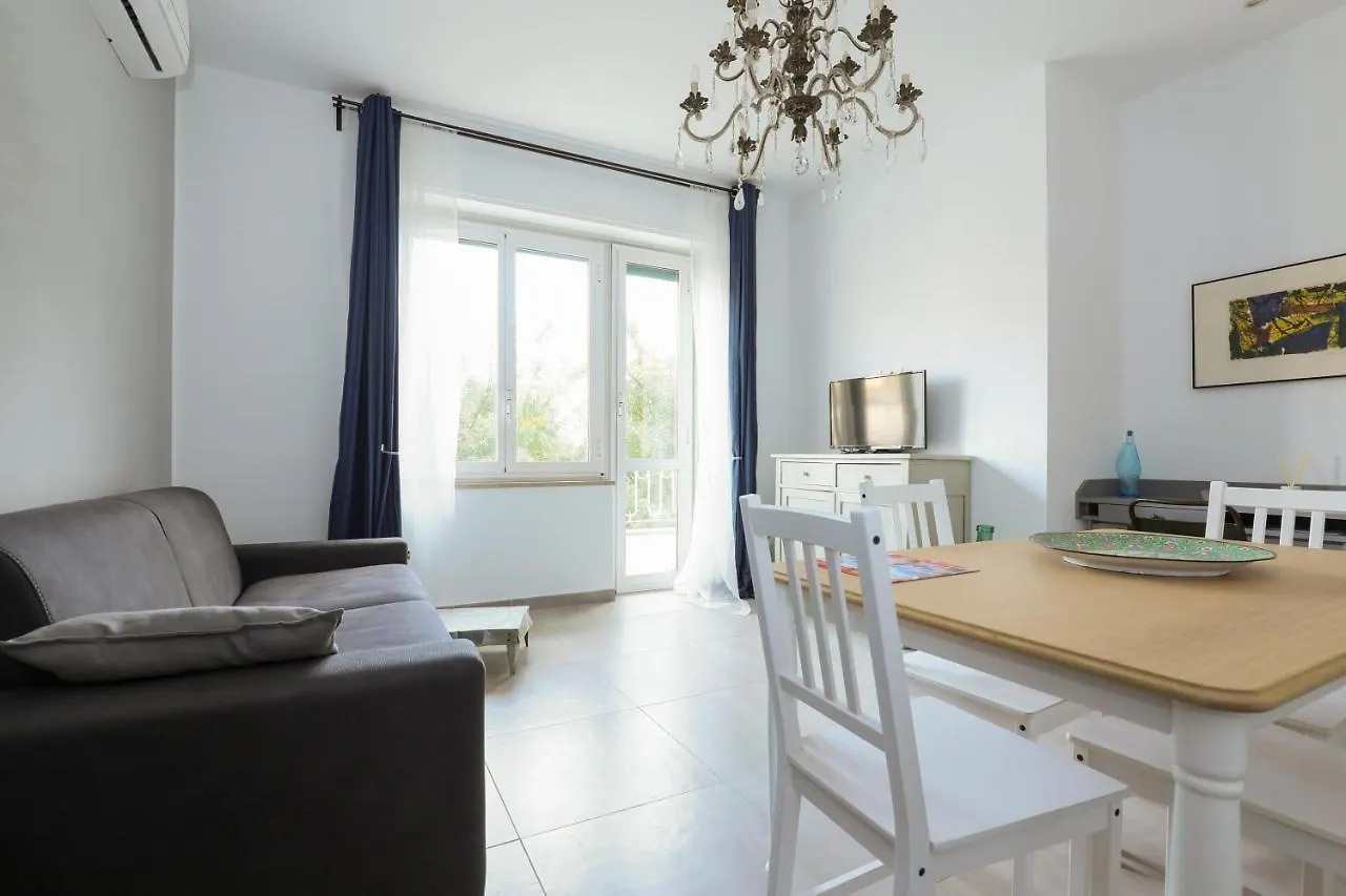 Centro Residenze Domus Sofiae Appartement Genua 0*,  Italië